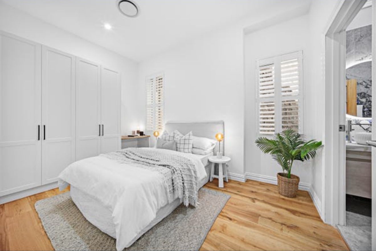 Master Bedroom — Built-in Shaker Wardrobes